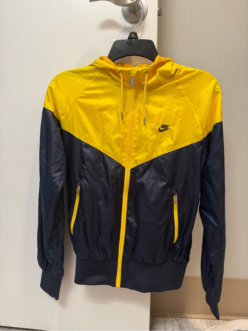 Nike Yellow & Navy Colorblock Hooded Windbreaker